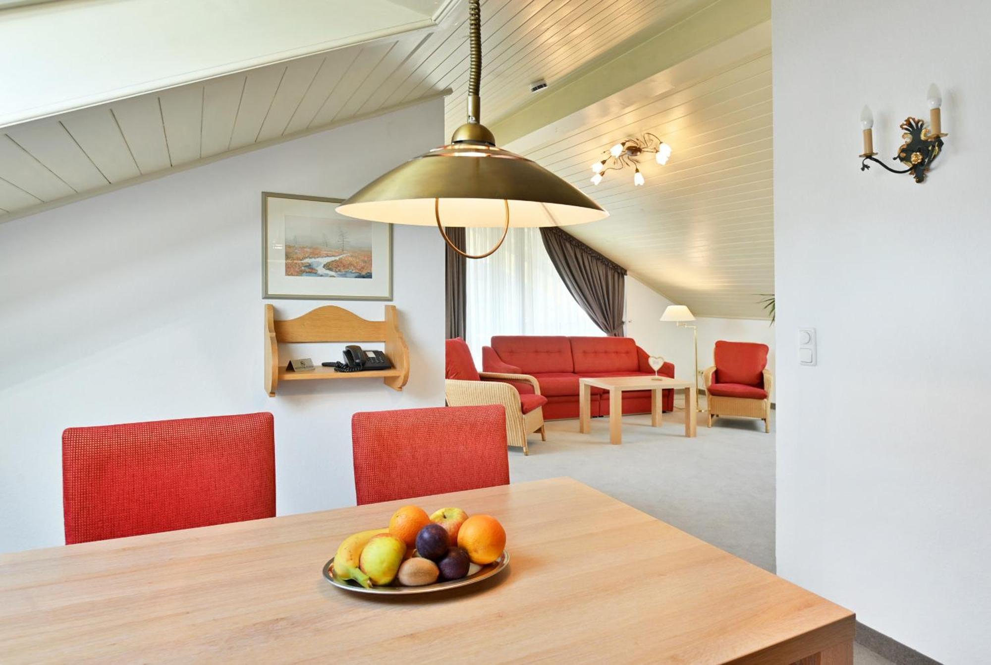 Landhaushotel Hof Wasserkuppe Poppenhausen Extérieur photo